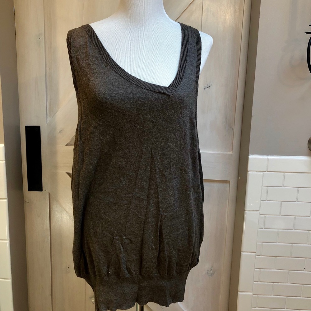 Victoria’s Secret off center vneck vest tunic